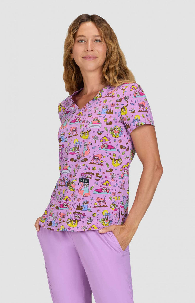 koi Basics Leslie Women's 2-Pocket Stretch Print Top