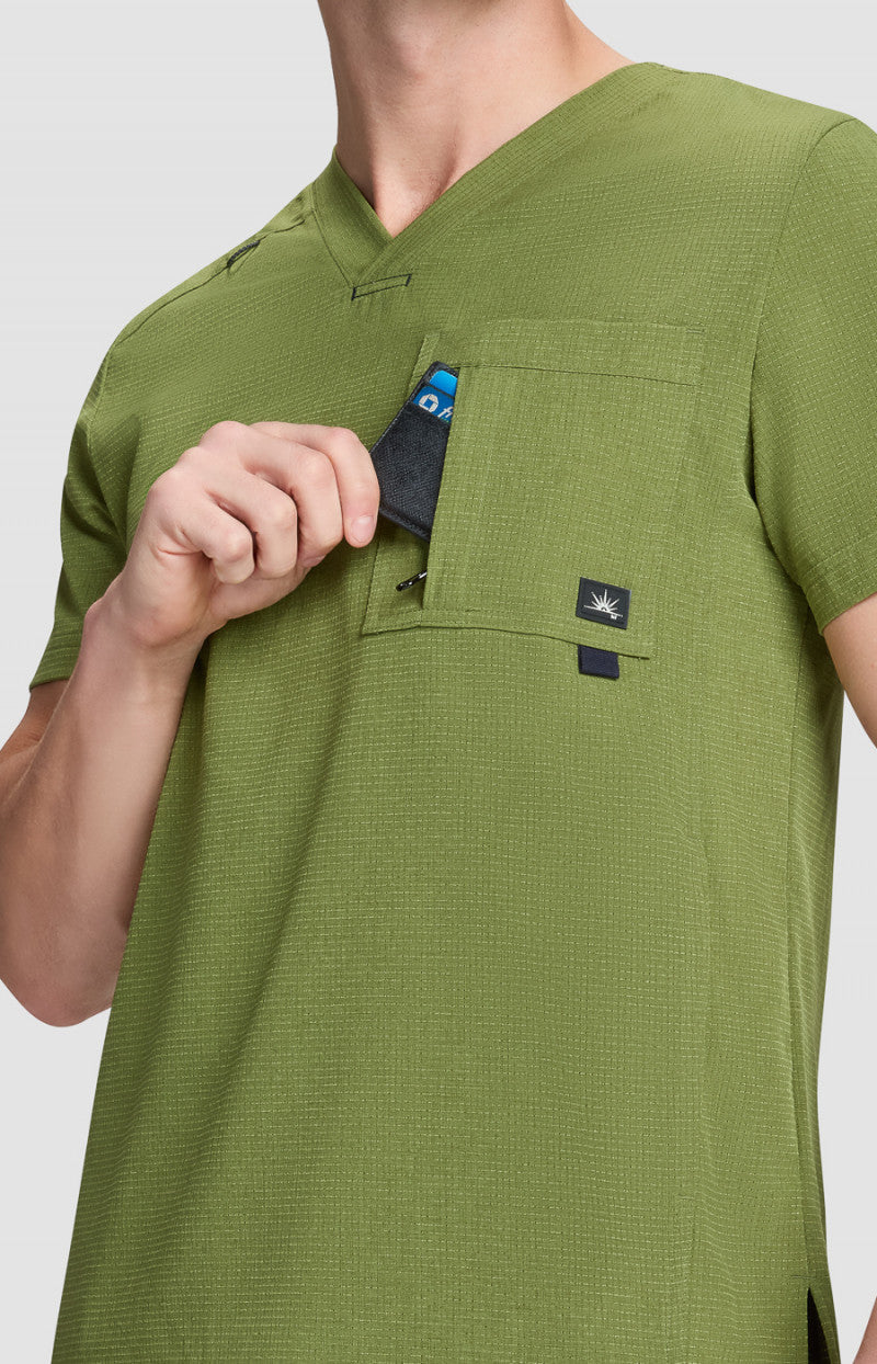 Solis x koi Caldwell Men's 4-Pocket Scrub Top
