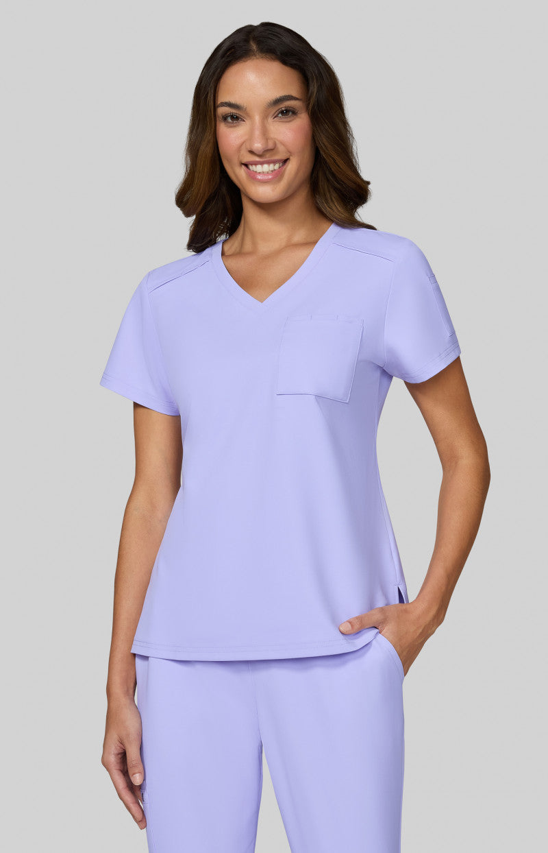 Aura by Cureology — ქალის სამედიცინო ფორმის ზედა