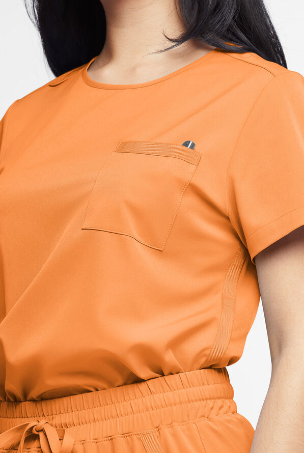 WhisperLite Lyra Women's 2-Pocket Stretch Crew-Neck Scrub Top