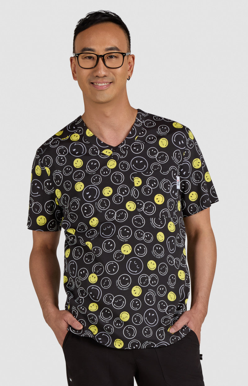 koi | SmileyWorld Confident Men's 1-Pocket Print Scrub Top
