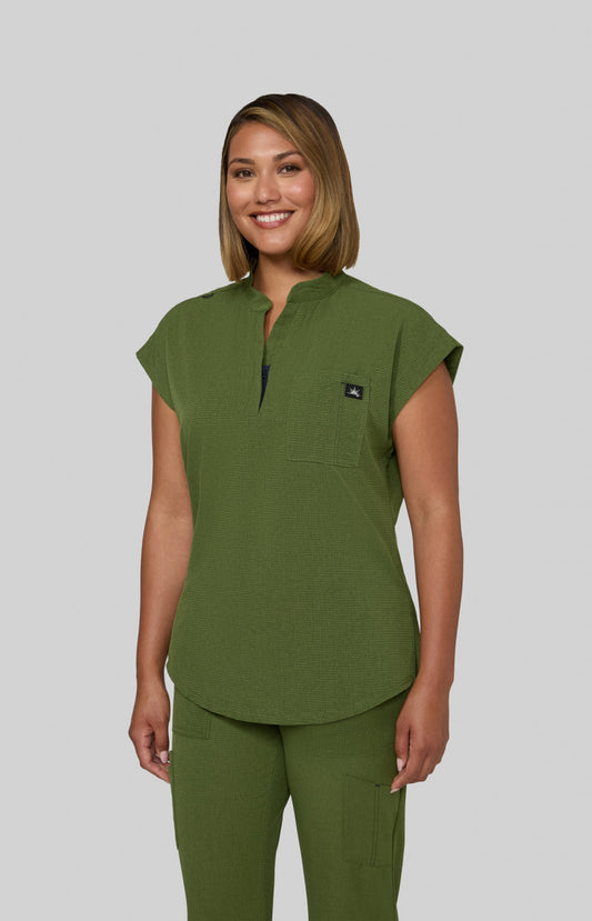 Solis x koi Catrin Women's 2-Pocket Zipper-Neck Scrub Top (Martini Olive)