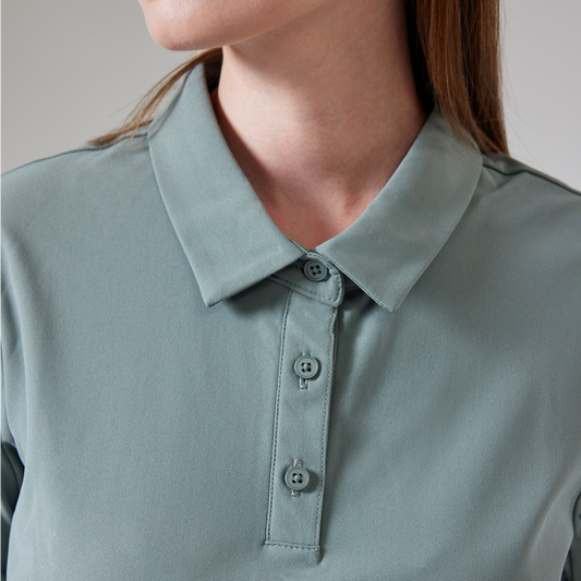 ქალის სამედიცინო ფორმის პოლო 