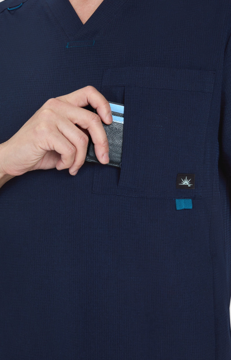 Solis x koi Caldwell Men's 4-Pocket Scrub Top