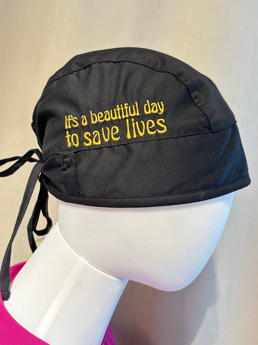 სამედიცინო ქუდი წარწერით "It's a beautiful day to save lives"