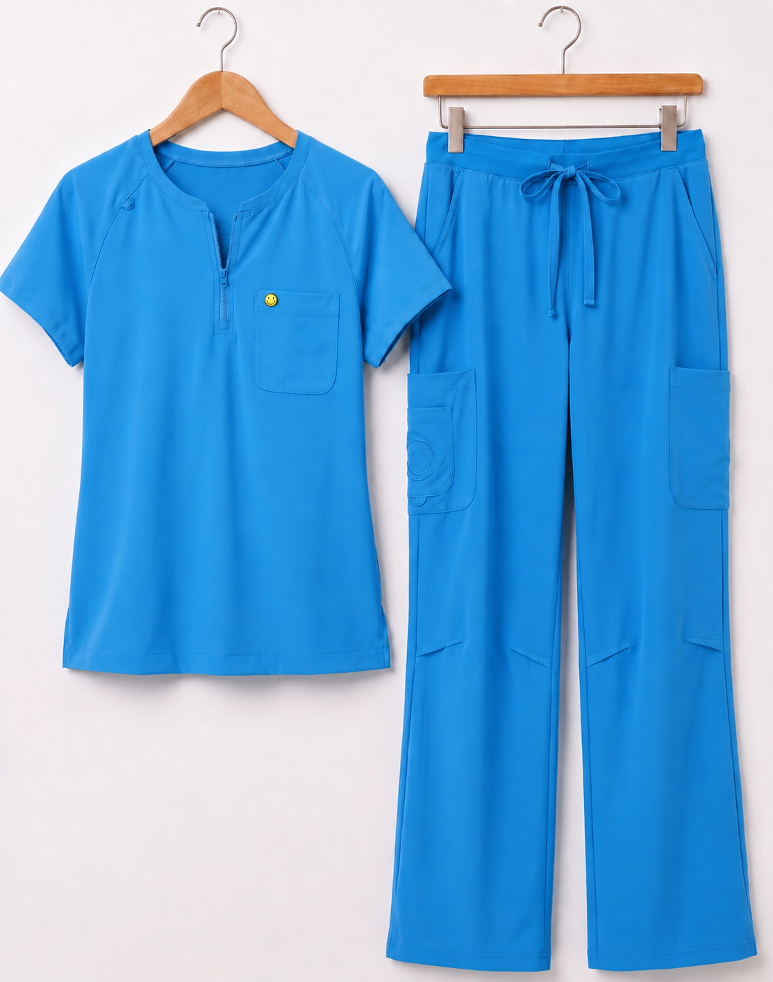 Women's Scrubs: Medium Top & Medium Pants