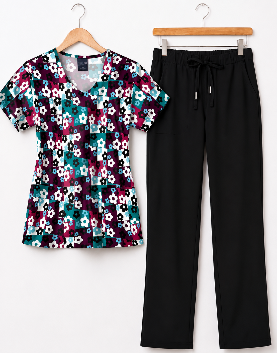 Women's Scrubs: Large Top & Large Pants
