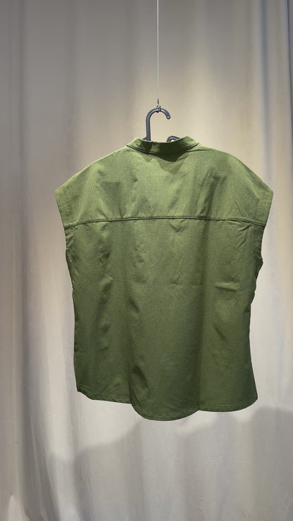 Solis x koi Catrin-ის ქალის 2 ჯიბიანი ელვაშესაკრავიანი ზედა (მარტინის ზეთისხილი)