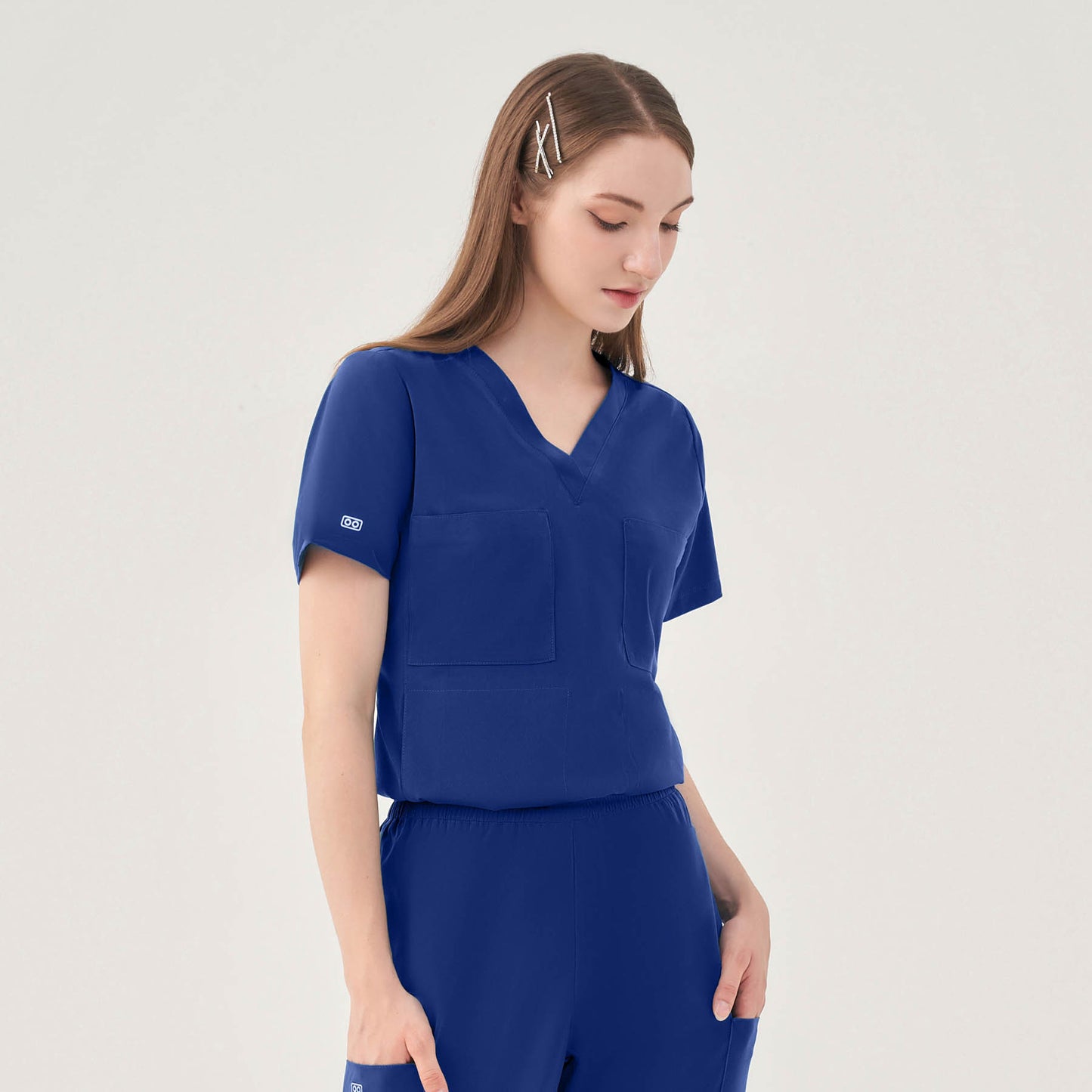 Women's Two-Pocket LUNA Tuck Band V-Neck Top